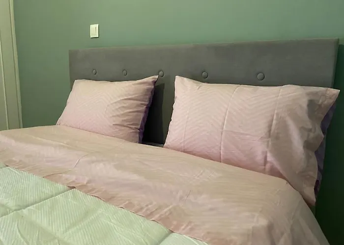 Cozy New Apartment Near The Beach